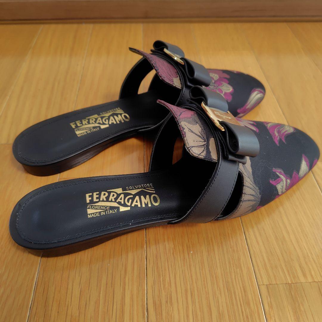 ✨️極美品✨️サルヴァトーレ フェラガモ ヴァラリボン　サンダルミュール送料無料