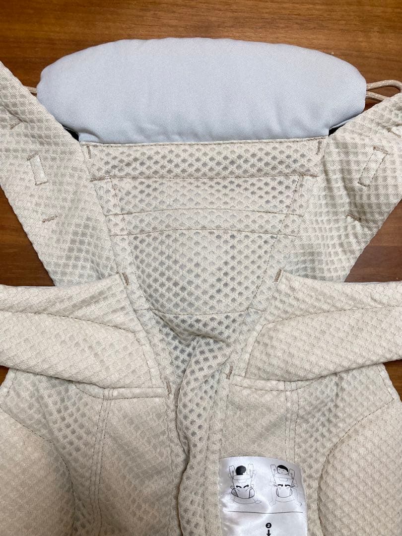 エルゴベビー オムニ ブリーズ 日本限定カラー　サンドベージュ