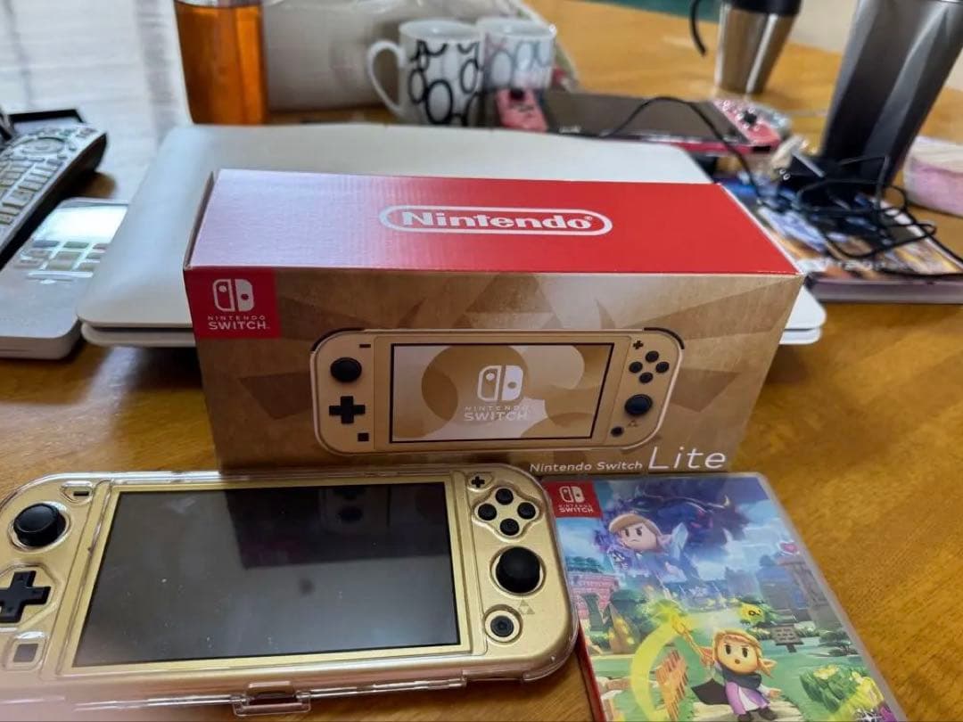 め*る様 Switch Switch Lite本体 ハイラルエディション 知恵の