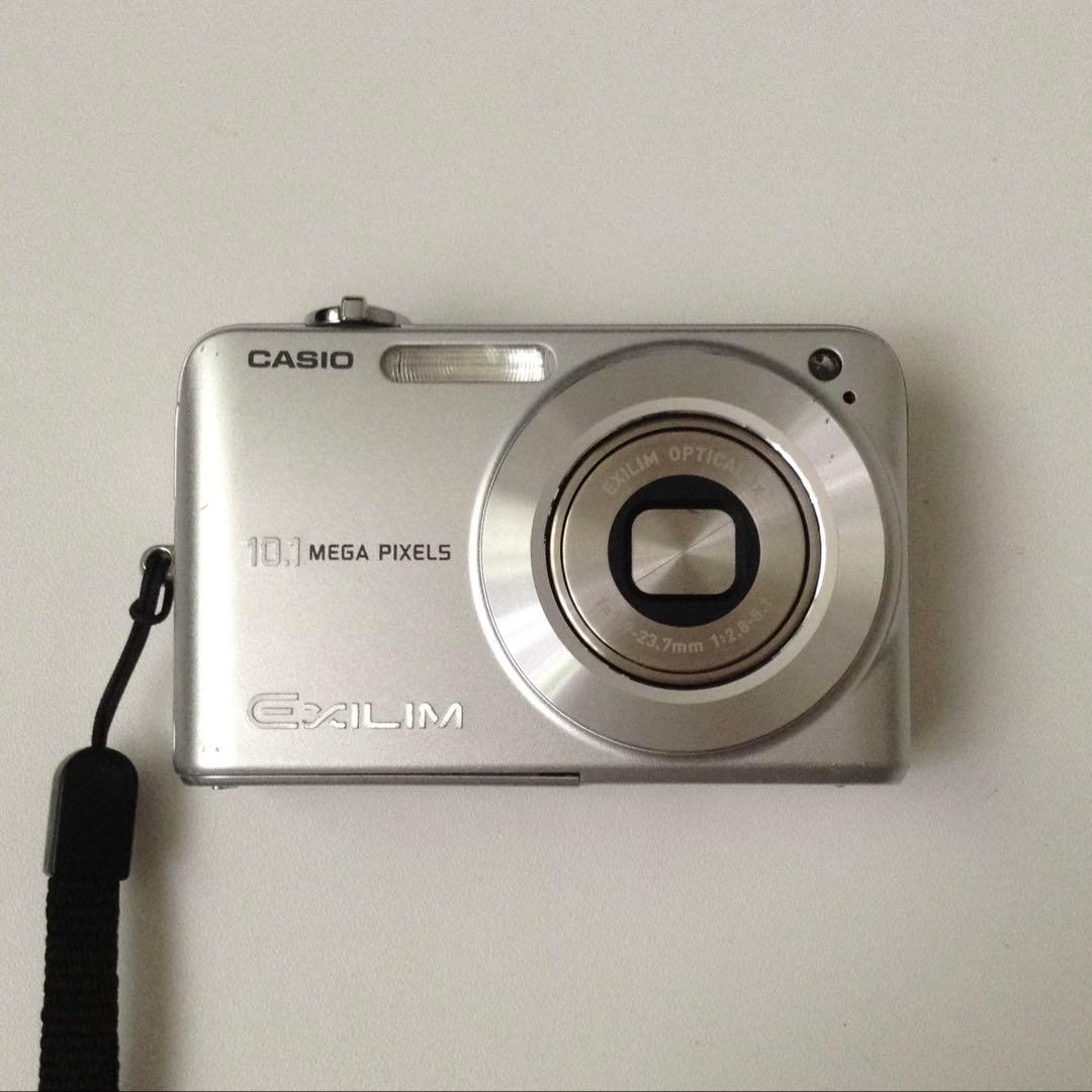 CASIO EXILIM EX-Z1050 デジカメ