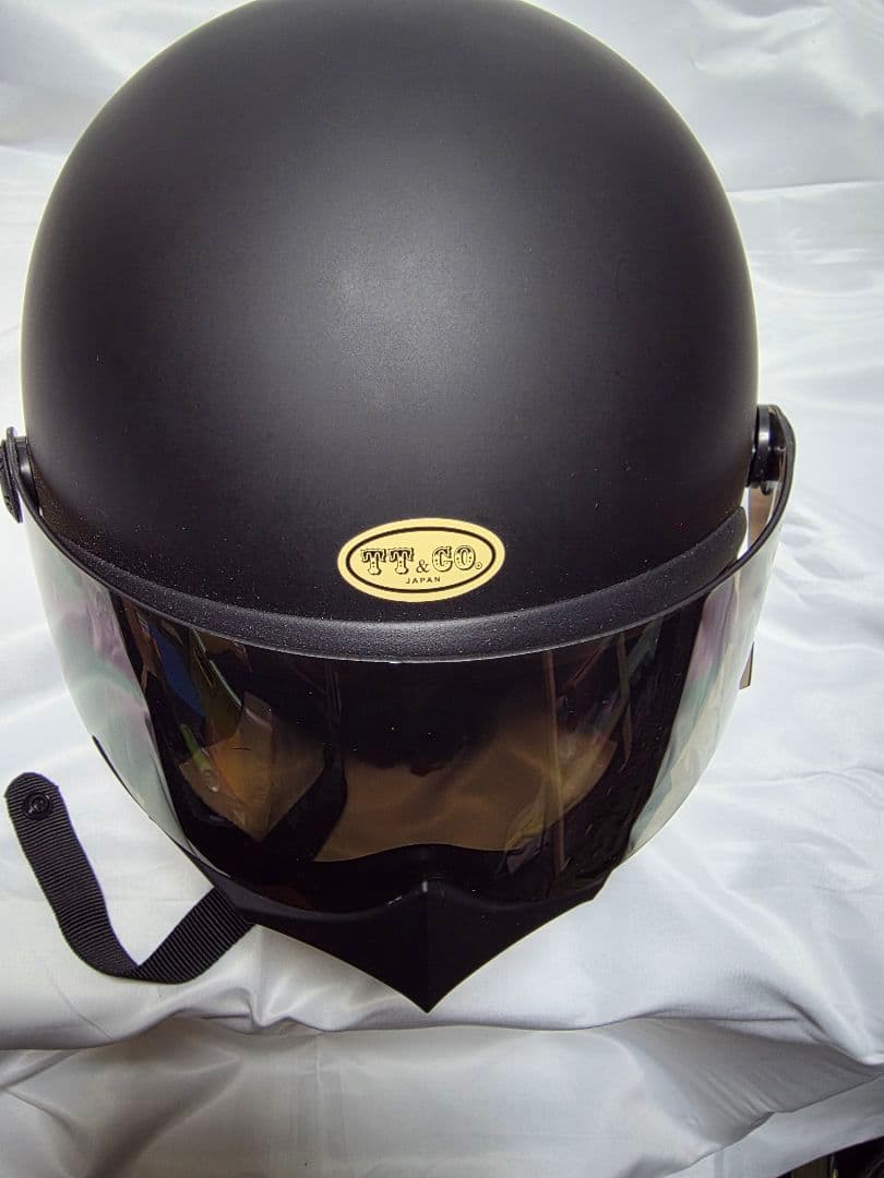 TT&COバイクヘルメット スモークシールド付き