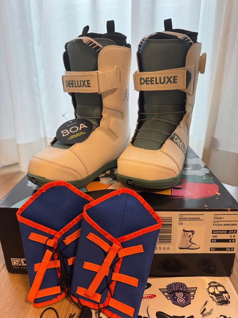 新品未使用★DEELUXEディーラックスICE,24.0キッズスノーボードブーツ