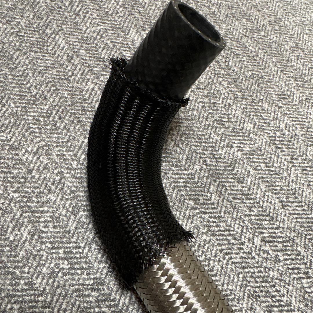 ZRX1200ダエグ　ラジエターホース