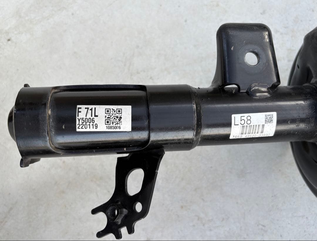 トヨタ カムリ WS 純正サスペンション