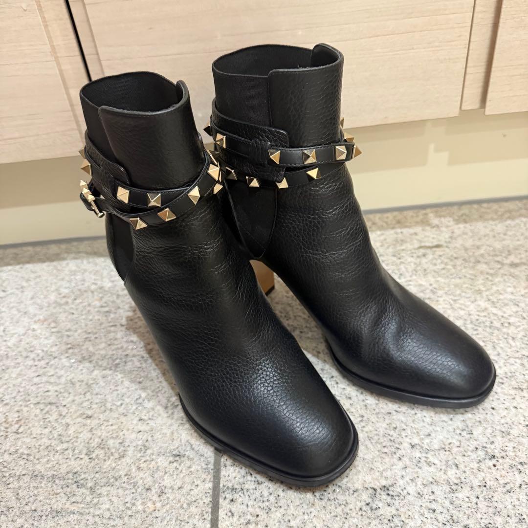 ヴァレンティノ VALENTINO ロックスタッズ ショートブーツ 黒 37