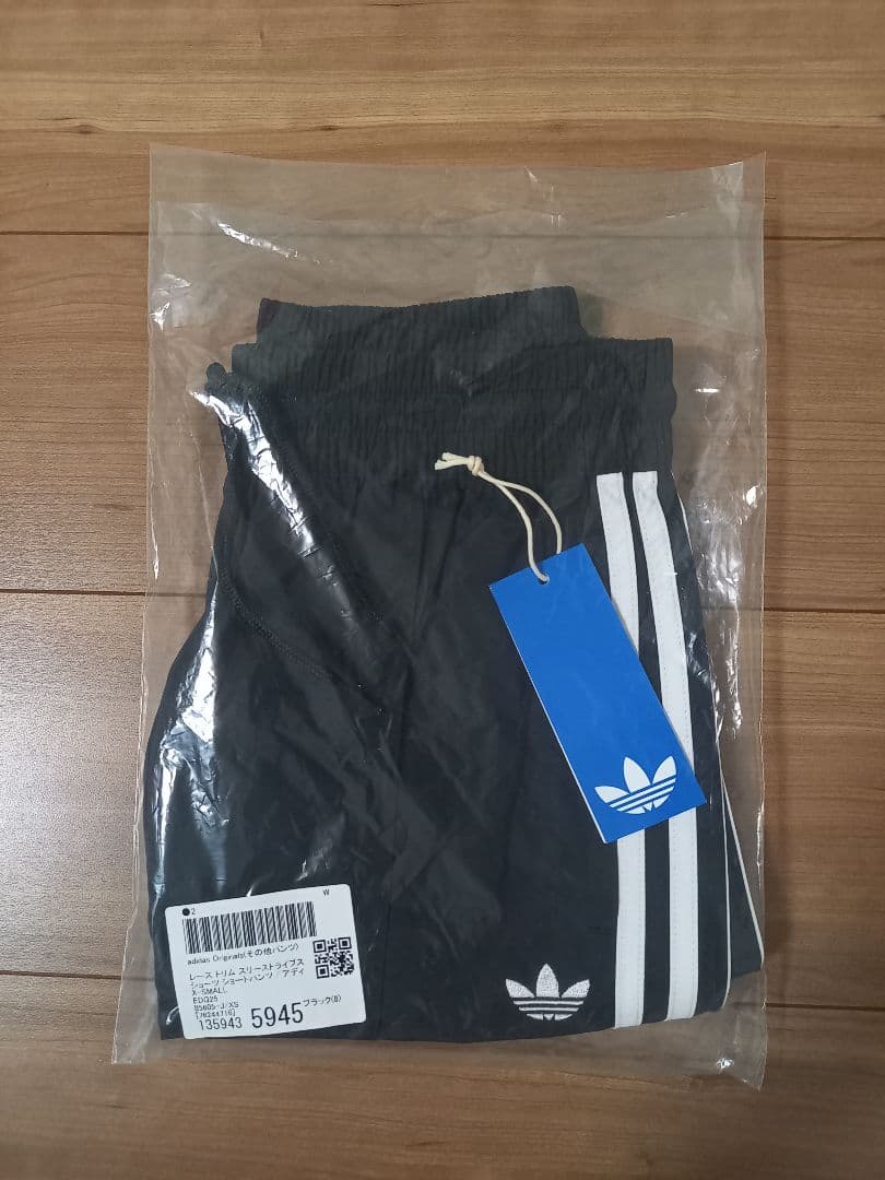 新品　レース トリム スリーストライプス ショーツ ショートパンツ　XS