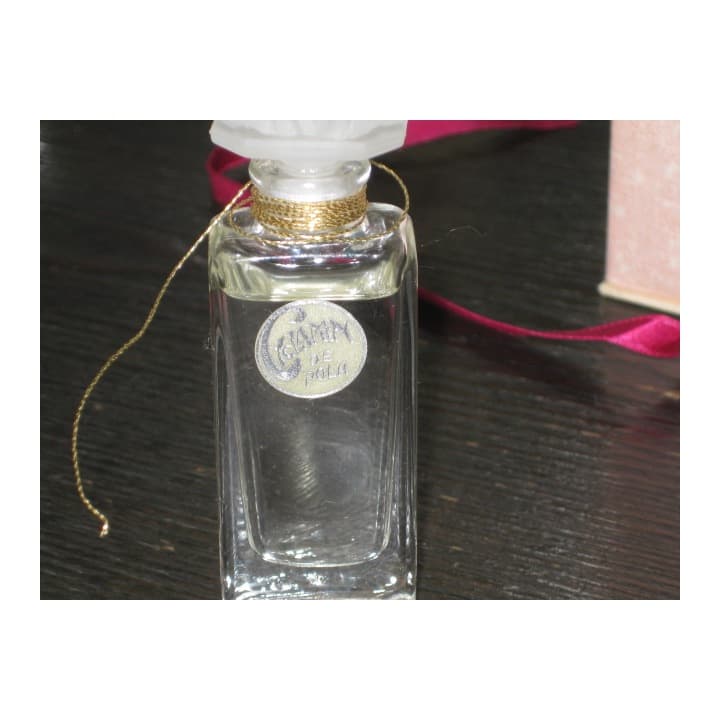 ポーラ サイクラメン 香水 シクラメンの香りcyclamen　Perfume