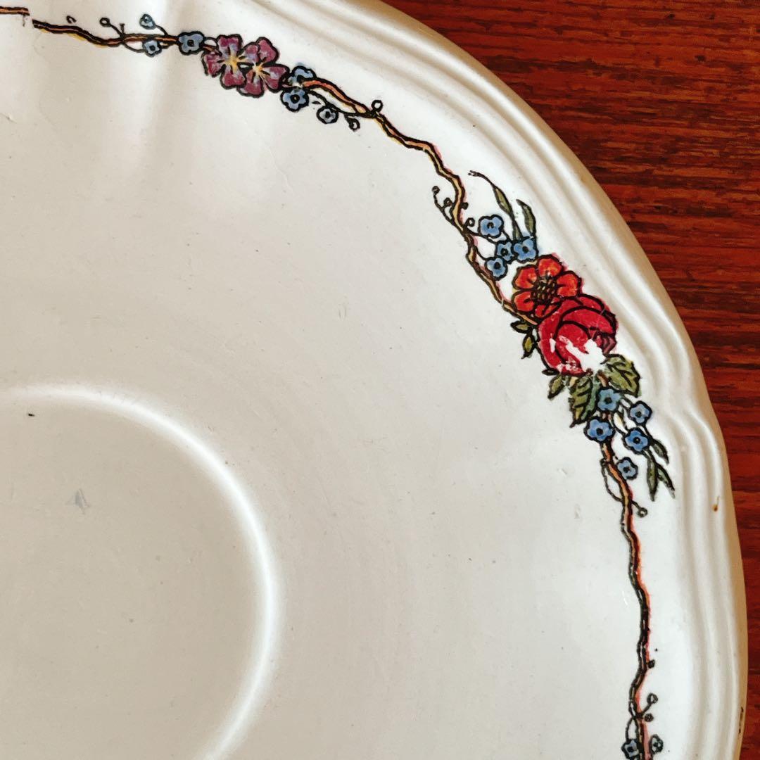 A サルグミンヌ　obernai カップ＆ソーサー