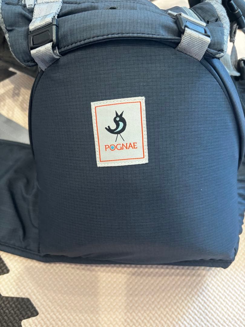 ミキハウス ポグネー　ヒップシート付抱っこ紐