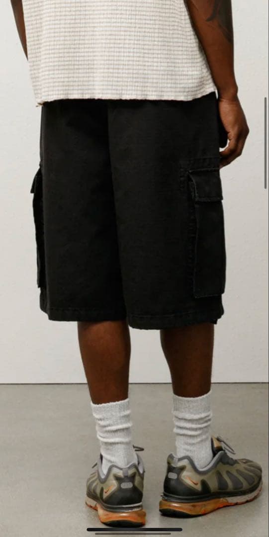 カーゴショートパンツ