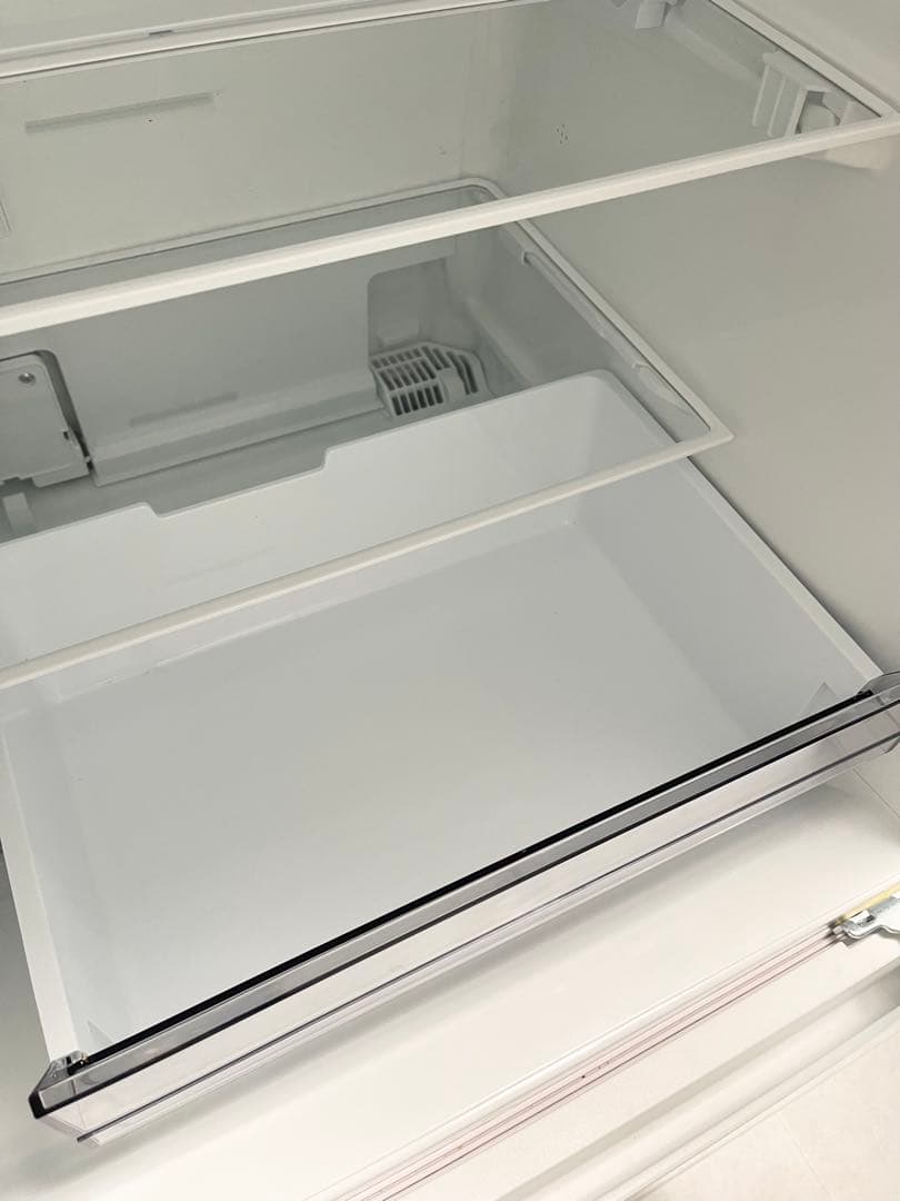 【美品】23年製　TOSHIBA 東芝　冷凍冷蔵庫　326ℓ GR-U33SC