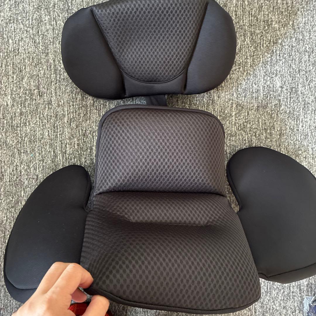 限定色　combi THE S plus チャイルドシート