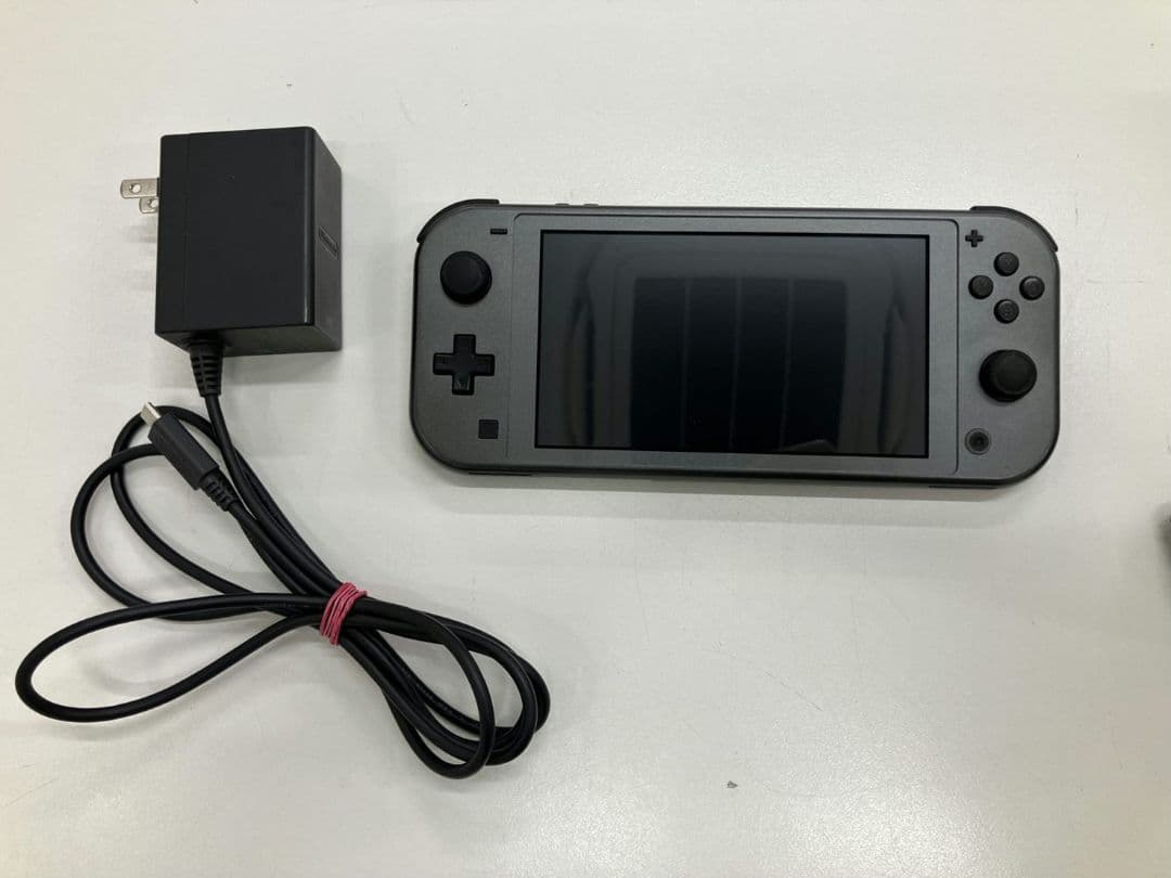 【NintendoSwitch lite本体　ディアルガ・パルキア】