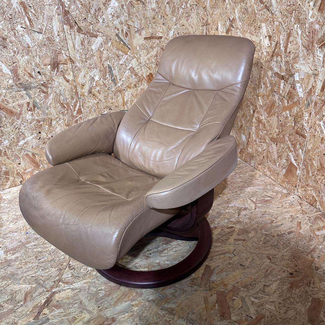 HJELLEGJERDE イエリアーダ パーソナルチェア オットマン