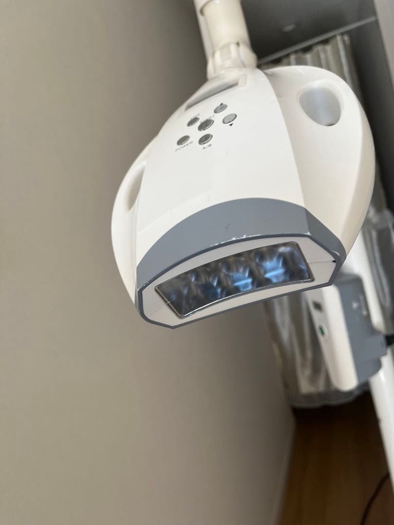 ホワイトニングマシーン 照射機器〈訳あり〉【備品付き】