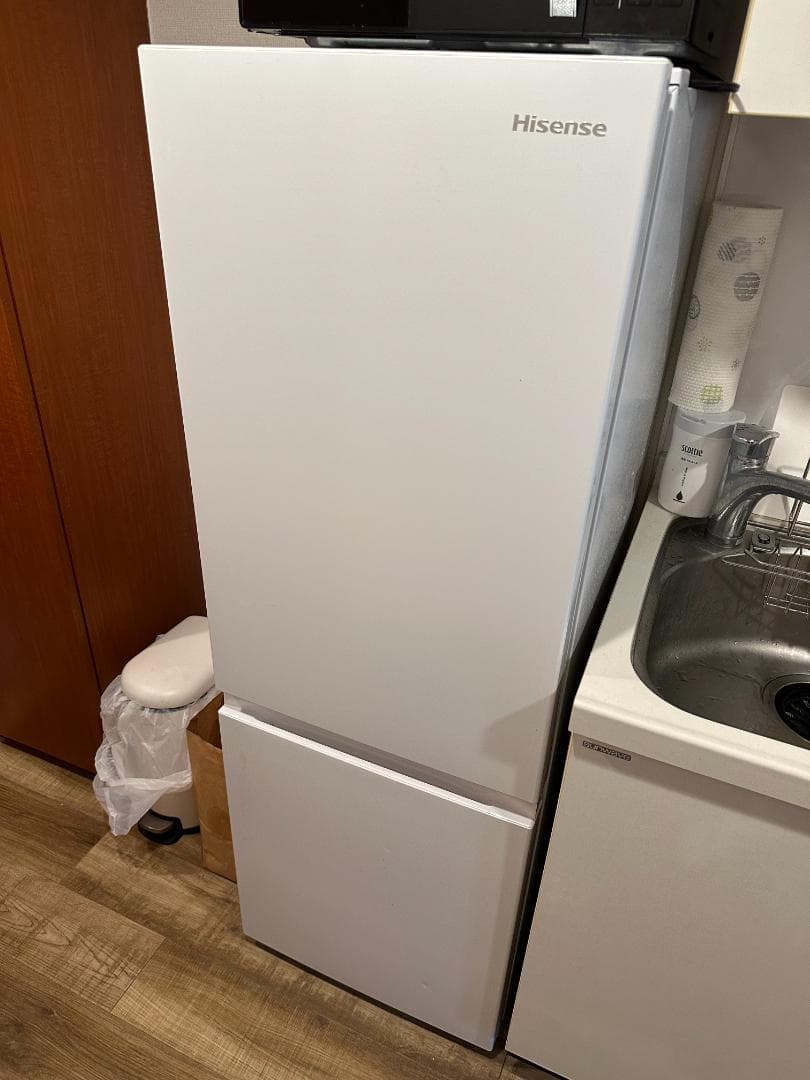 【Hsu Myat Yati／発送方法修正】冷蔵庫