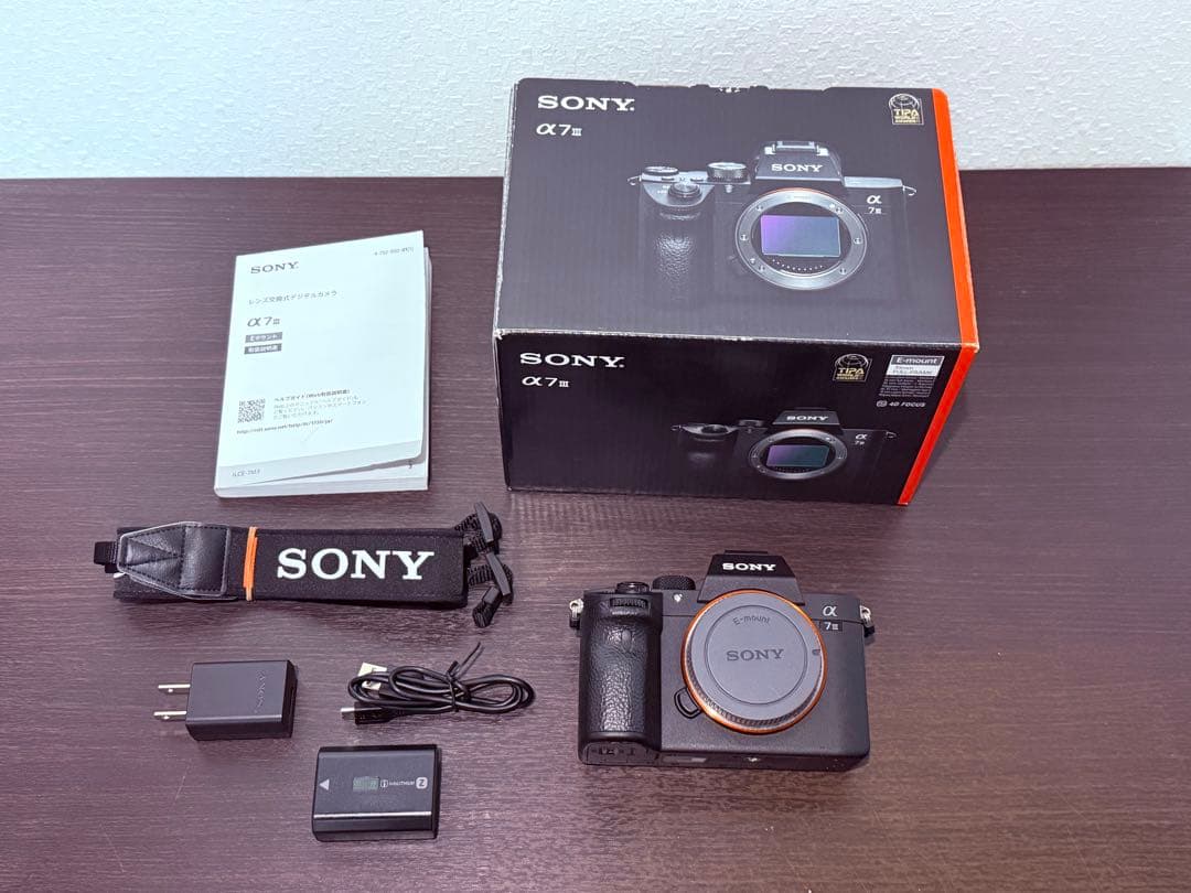 Sony α7 III 本体 付属品付き　シャッター数11,320回