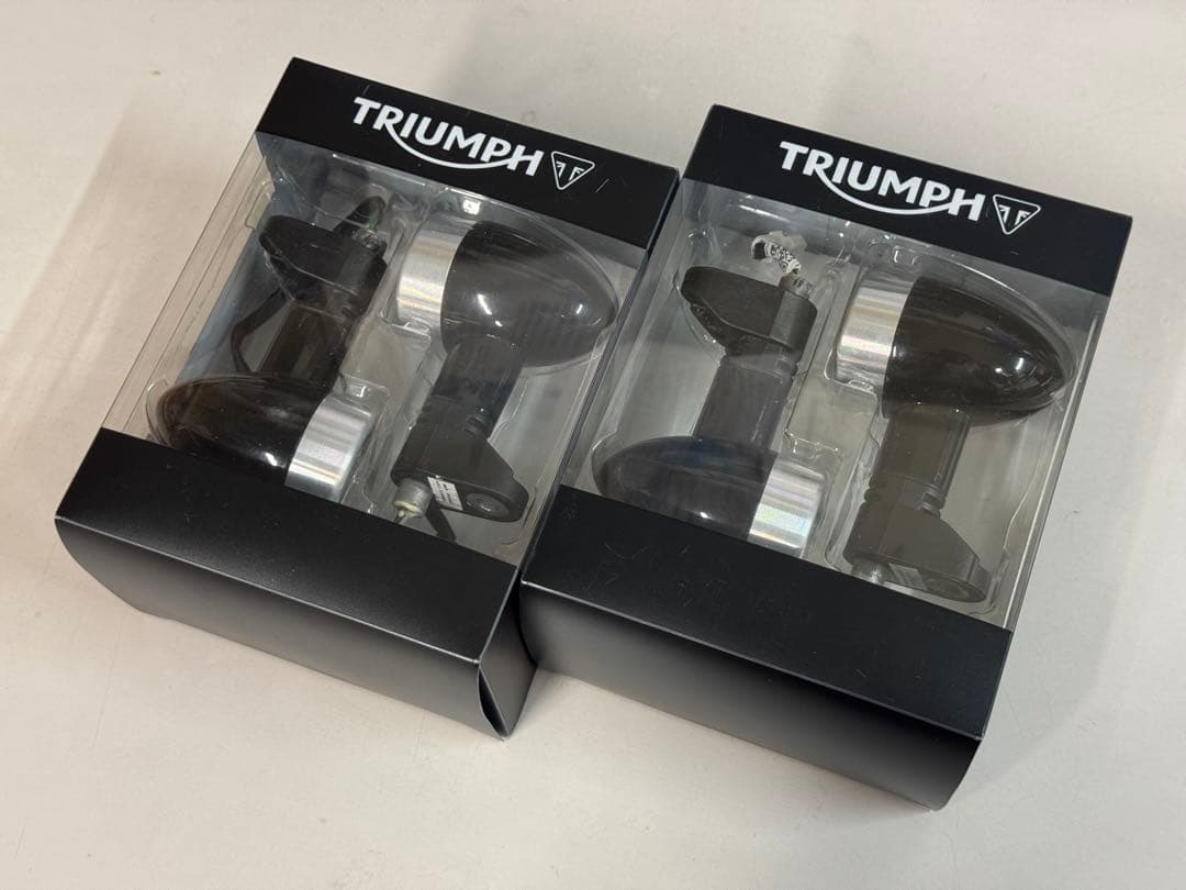 トライアンフ純正ウインカー　スピード400 スクランブラー400X