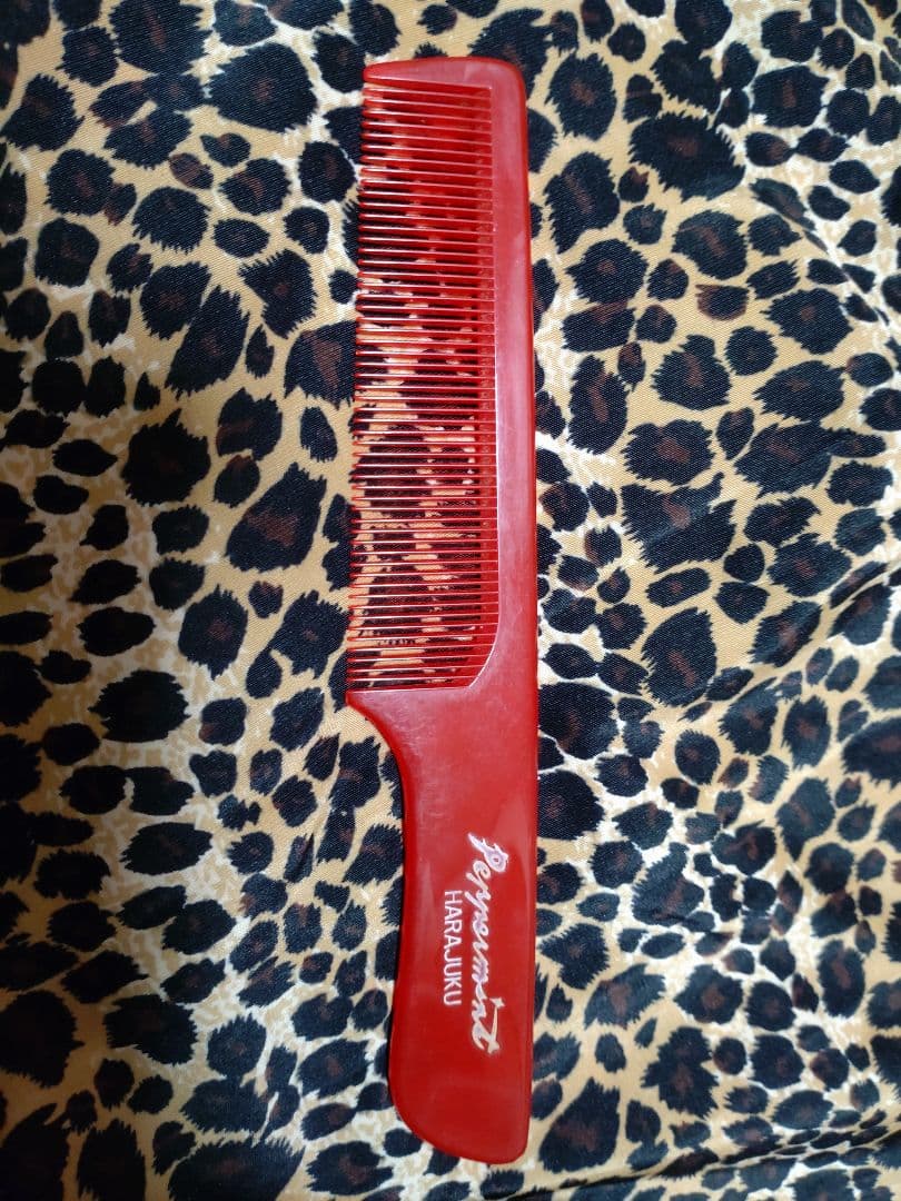 激レア！Peppermint HARAJUKU 赤コーム