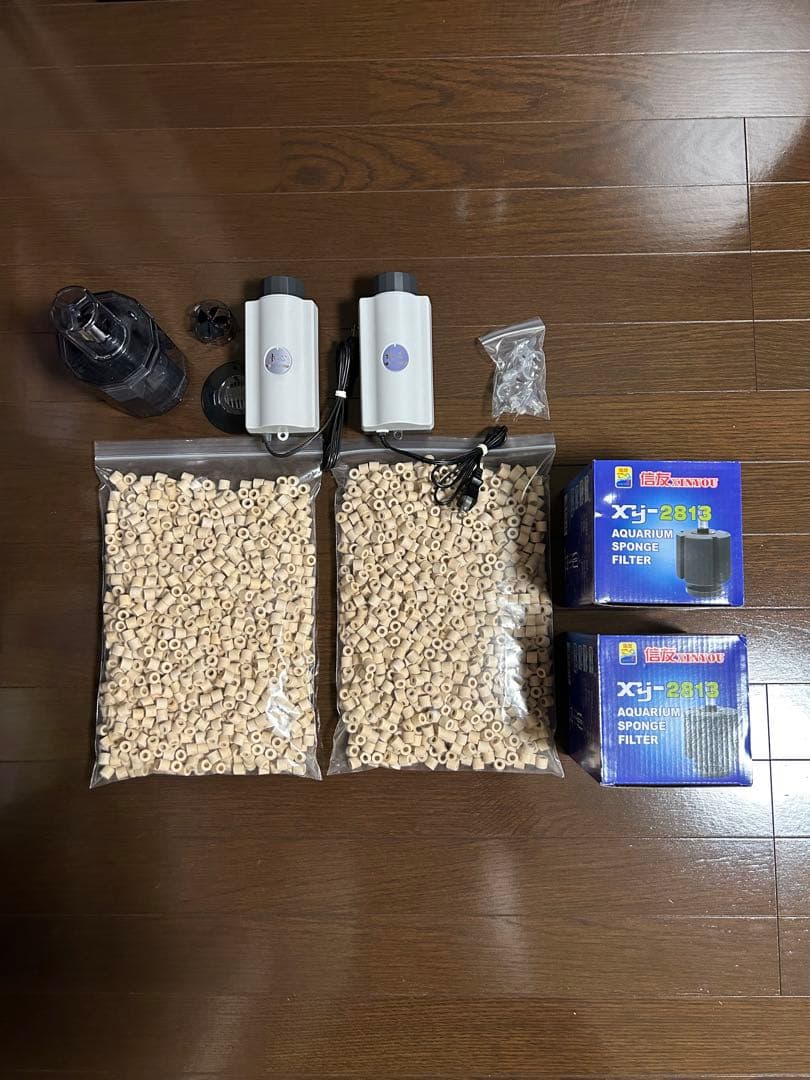 引き取り限定　90センチ底面背面艶消しブラックアクリル水槽　上部フィルター