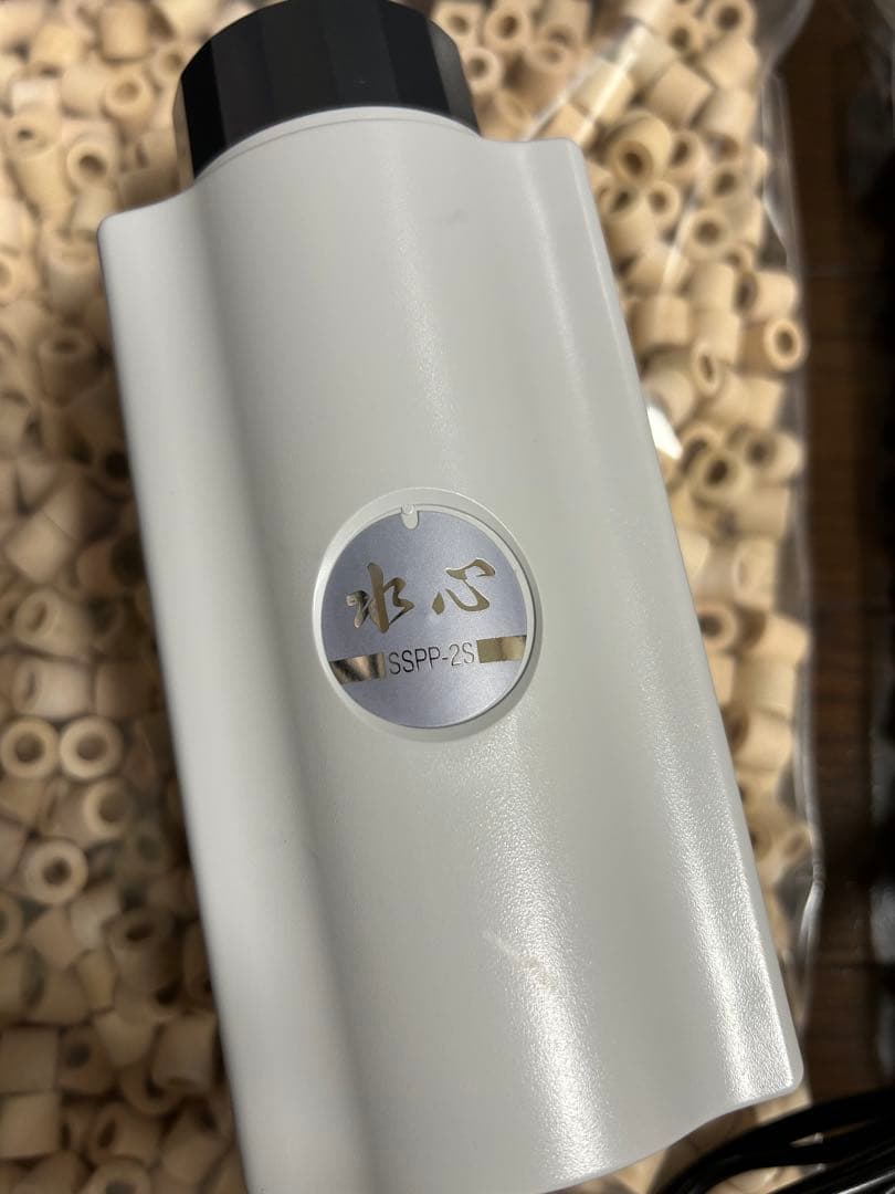 引き取り限定　90センチ底面背面艶消しブラックアクリル水槽　上部フィルター