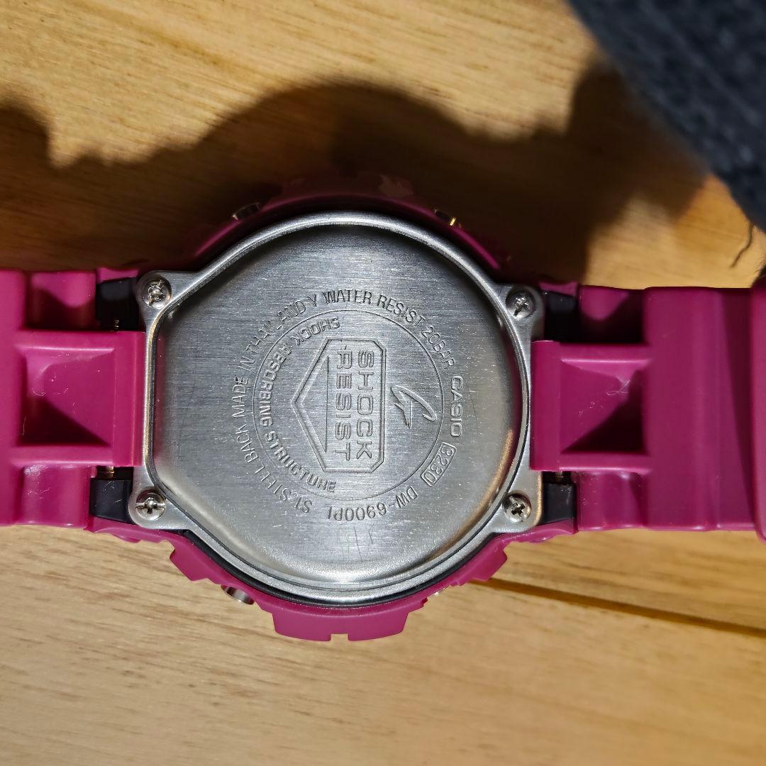 希少品　CASIO　ジーショック　dw-6900pl-4jf クレイジーカラー