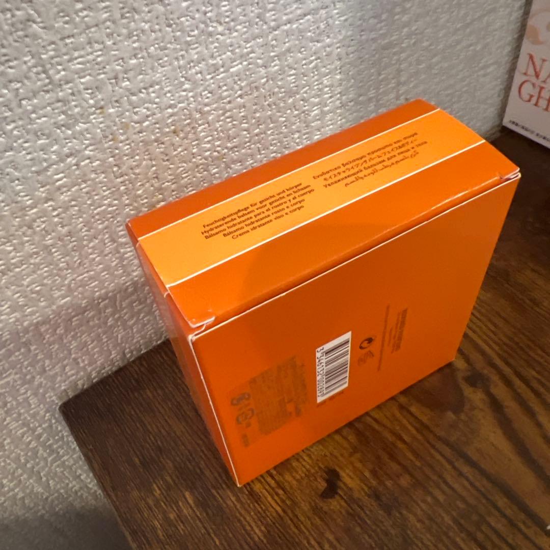 HERMES エルメス　オードゥマンダリンアンブレ　フェイス&ボディクリーム