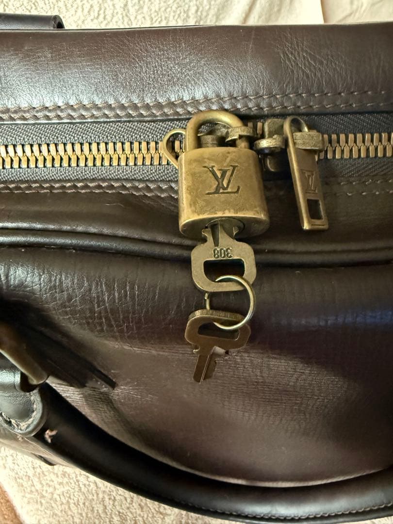 25日まで最終値下げ　ヴィトン 生産終了希少　ブリーフケース　ユタ