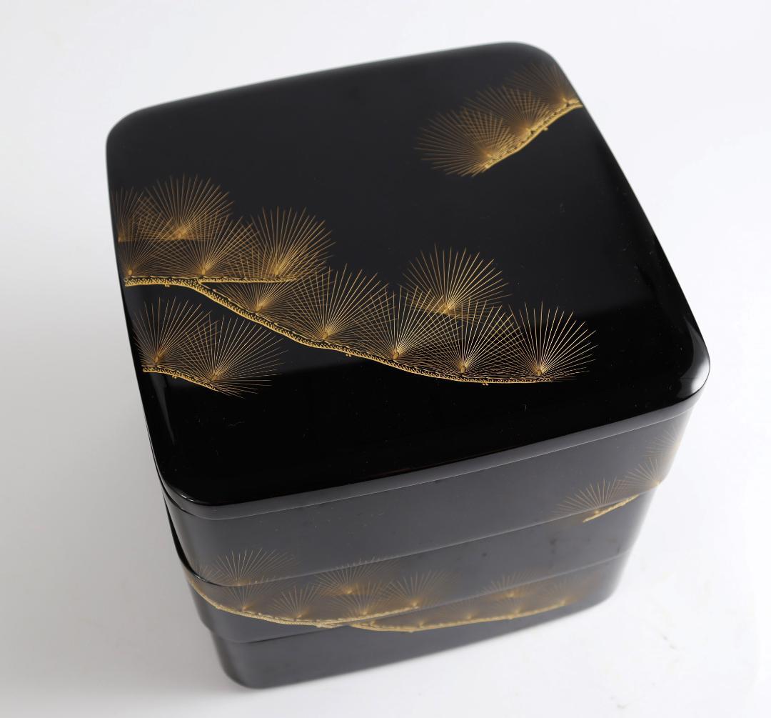 茶道具 輪島塗 三段重 黒 朱 松金 共箱 お重 重箱