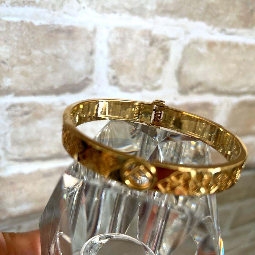 FENDI フェンディ　バングル