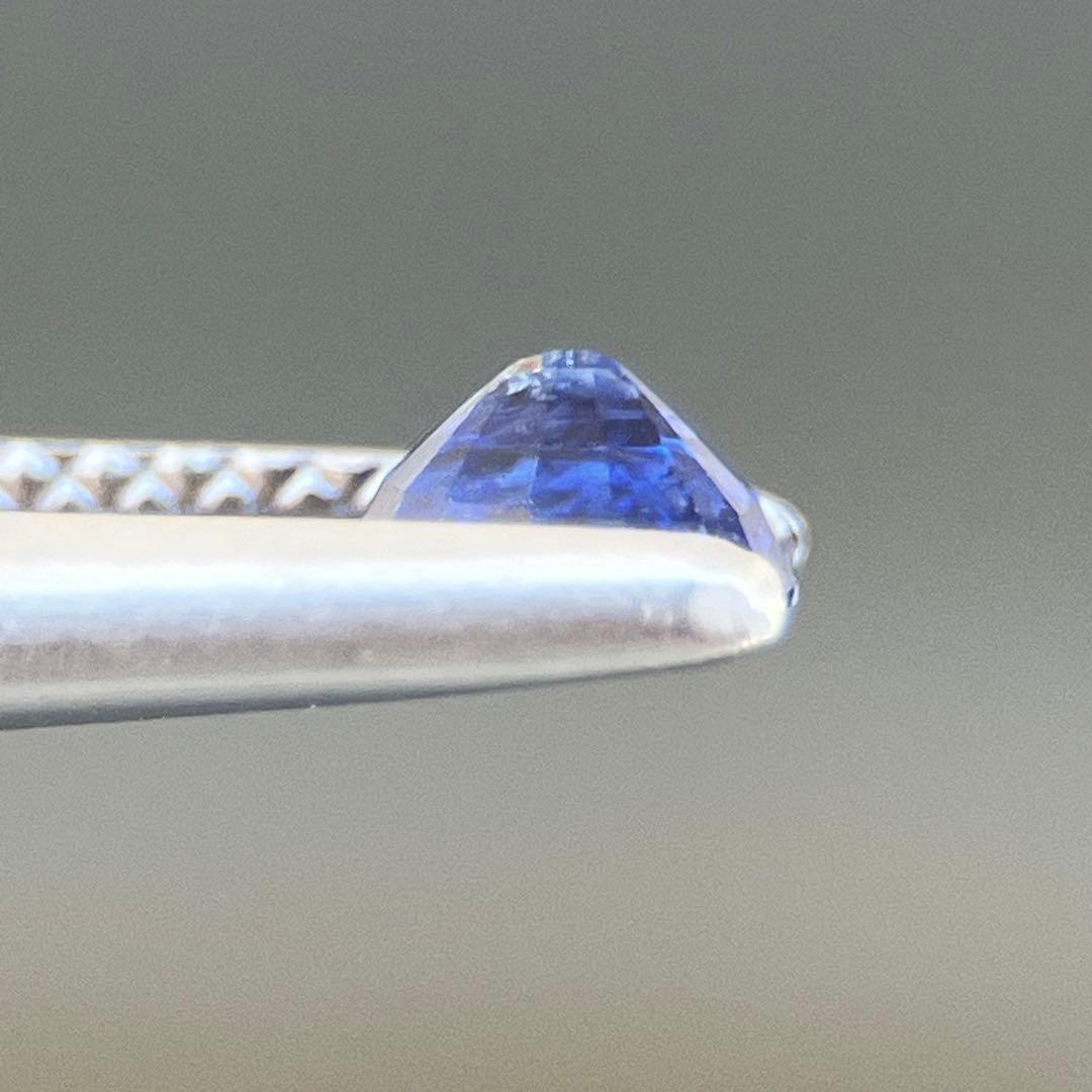 スリランカ産加熱天然ブルーサファイアルース