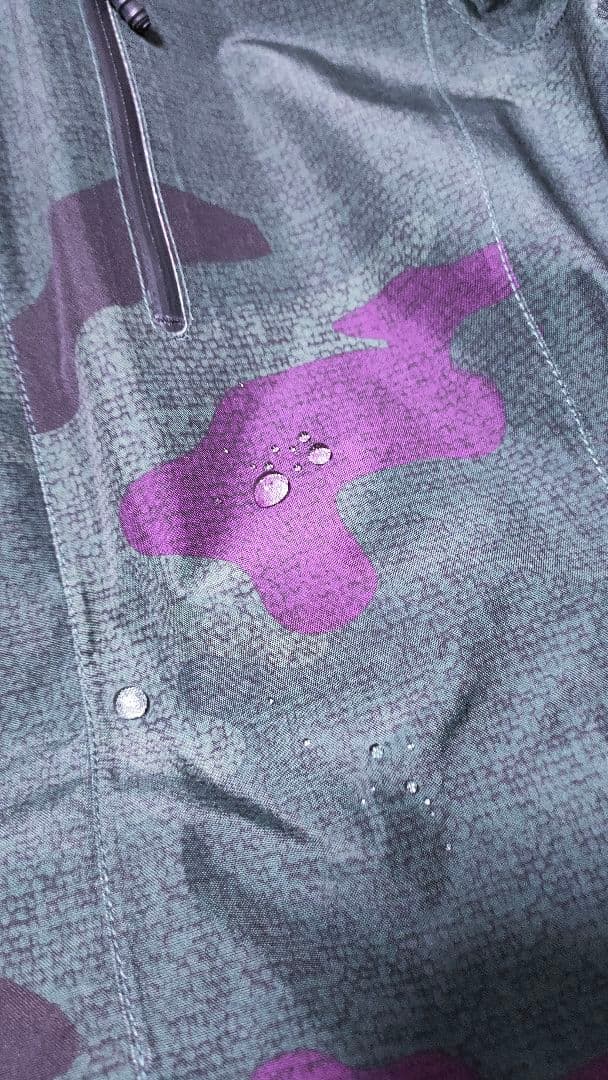 【ボルコム VOLCOM】スノーボードウェア ゴアテックス 総柄 レディース