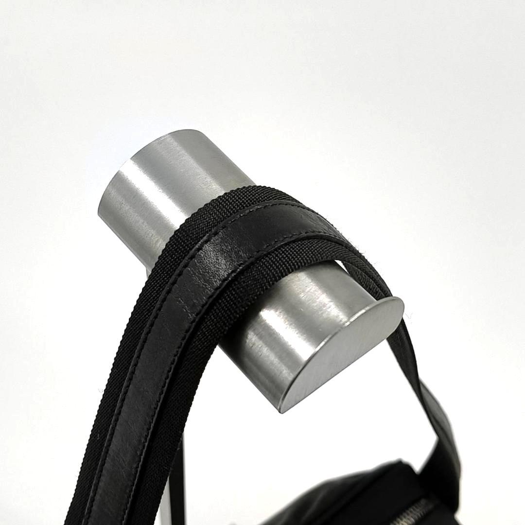 極希少 グッチ ショルダーバッグ ウエスト ボディ ロゴプレート ナイロン 黒