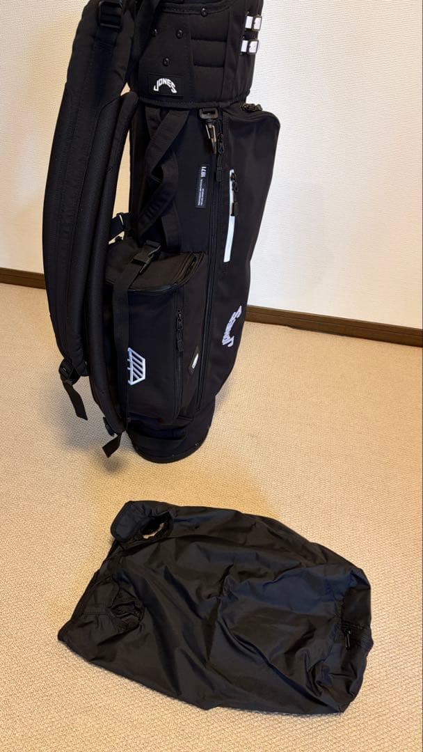 Jonesゴルフ　キャディバッグ　黒　ロゴ刺繍付