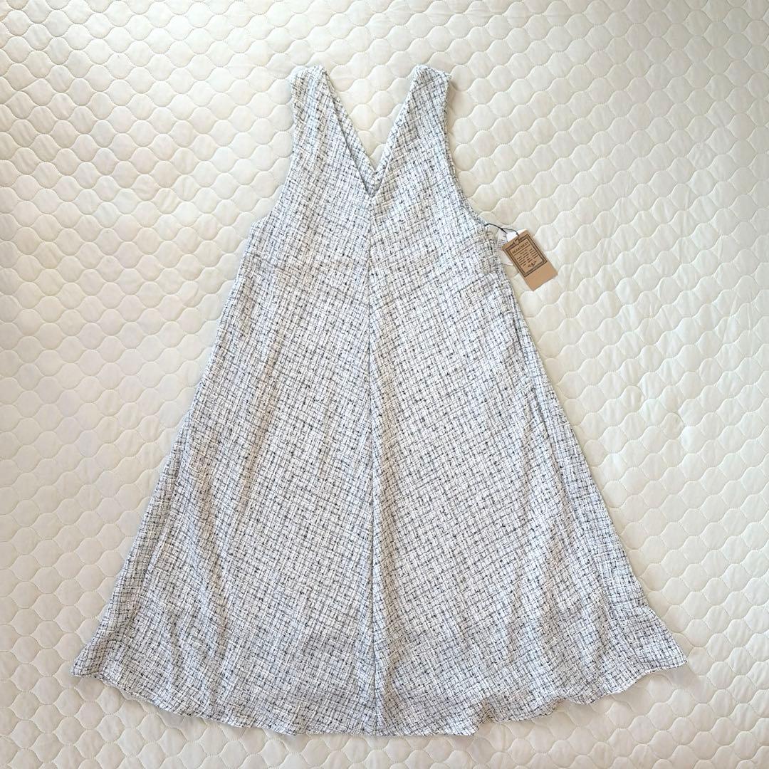 【新品タグ付】BEARDSLEY✴︎ツイードフレアワンピース　ホワイト サイズ1