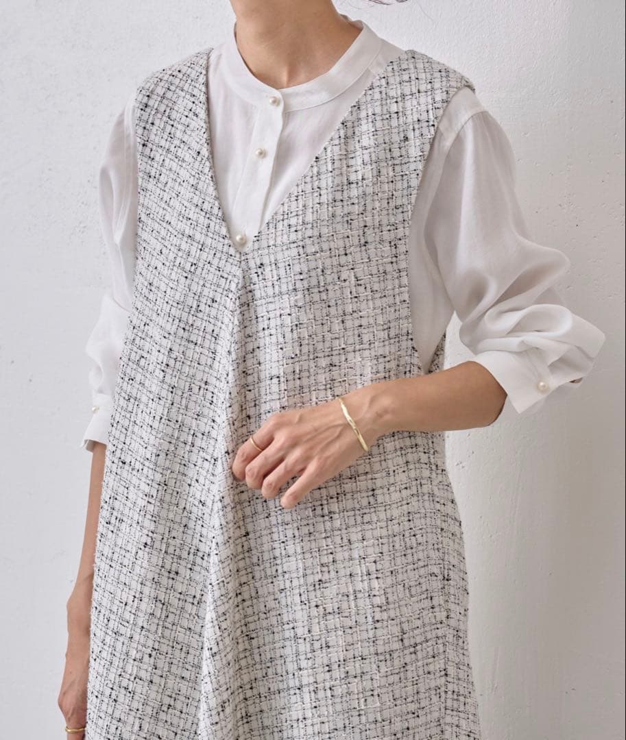 【新品タグ付】BEARDSLEY✴︎ツイードフレアワンピース　ホワイト サイズ1