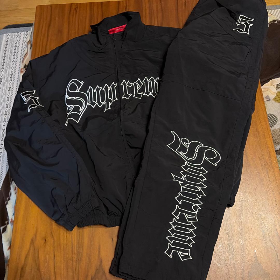 つ*む様 Supreme Old English Track setup \