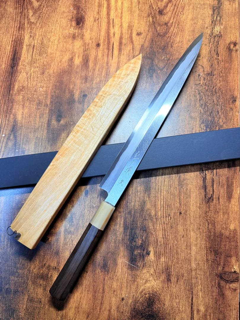 森本光一作　左用　刺身 柳刃　白一鋼　尺　紫檀白水牛八角柄　鞘付き