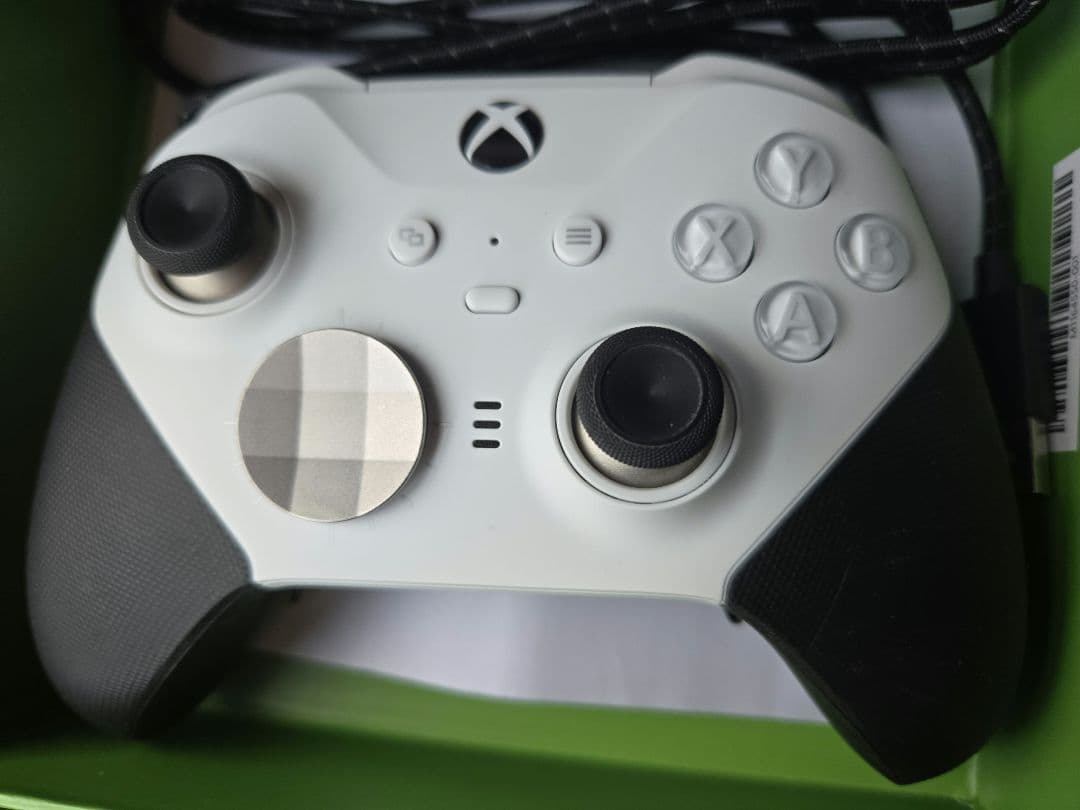 Xbox Elite ワイヤレス コントローラー Series 2 Core …