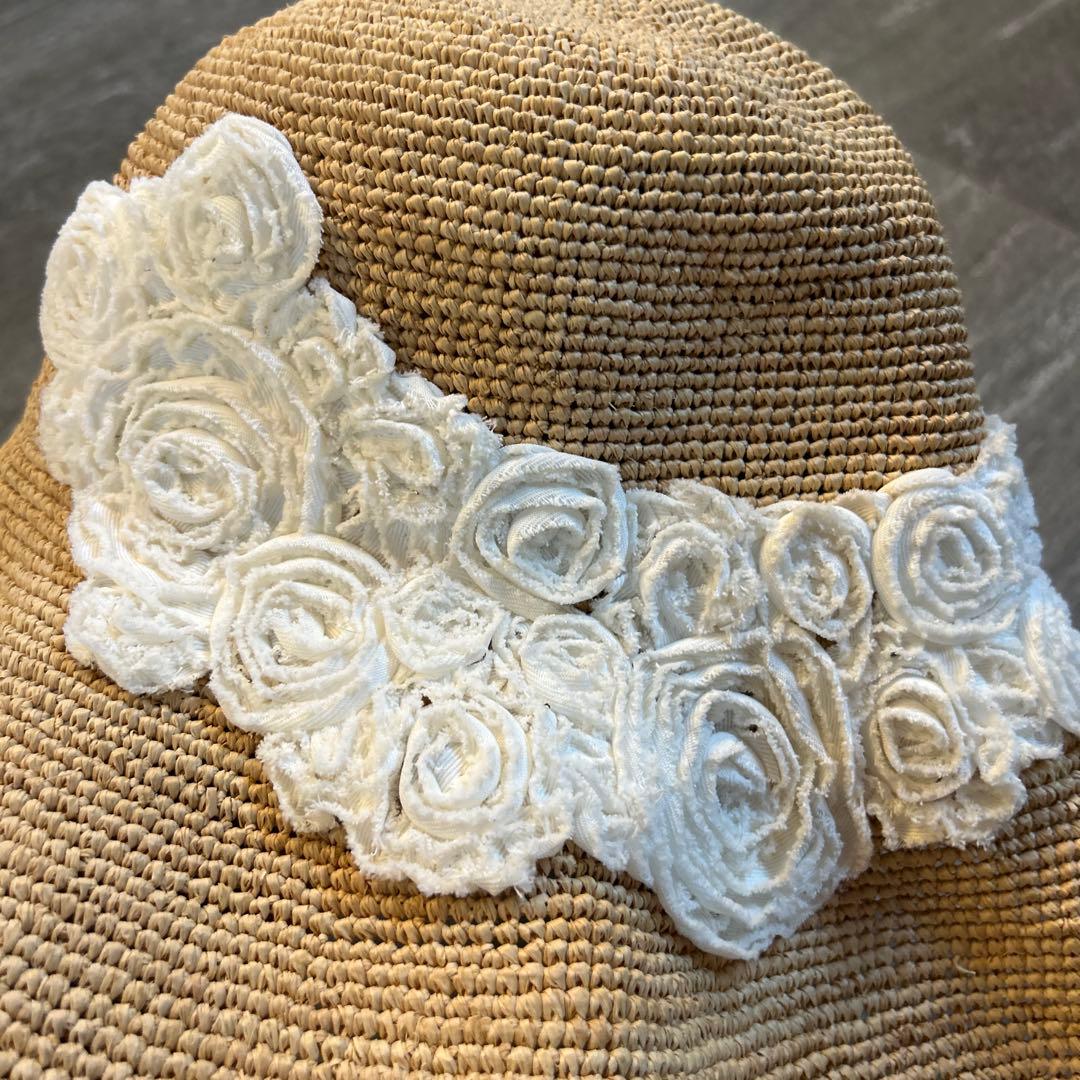 美品　アシーナニューヨーク　麦わら帽子　フラワーレースハット　花柄　白