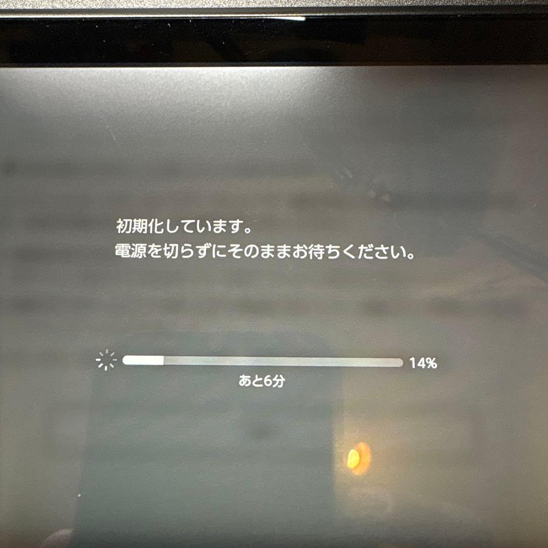 Nintendo Switch 本体一式＋プロコン＋JoyConハンドル＋ケース