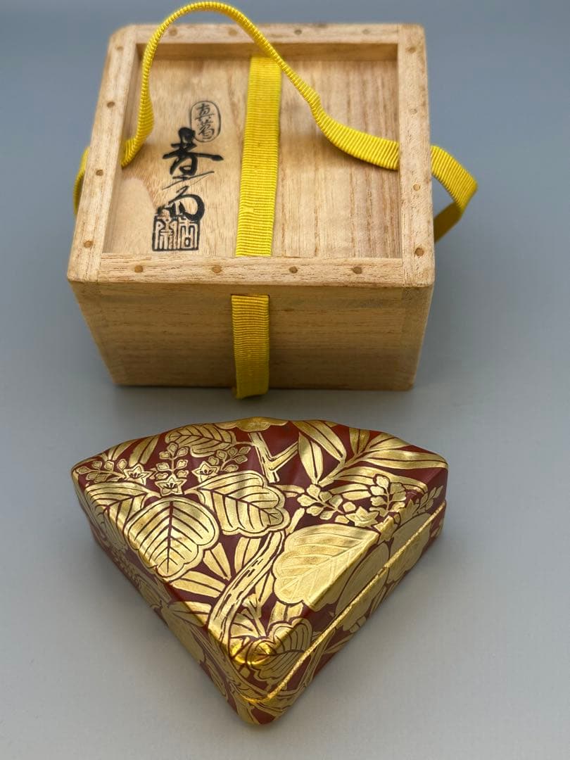 茶道具　香合　真葛香斎　扇