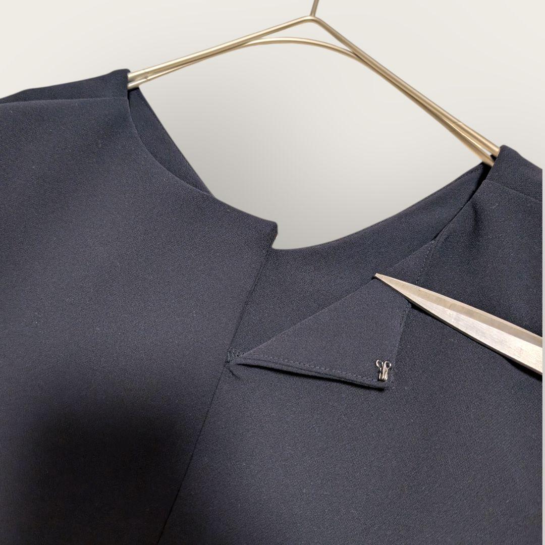 美品 OUR アワーホーム きれいめフレアプルオーバー ネイビー L