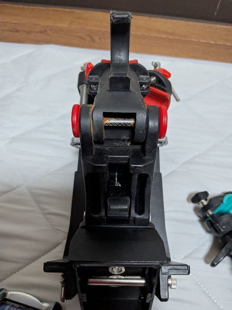 電動リール 青緑ライン付き