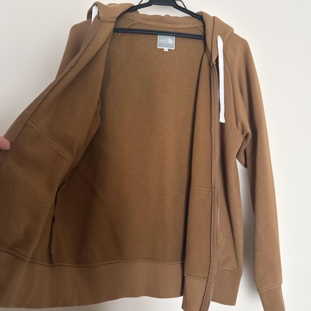 ノースフェイス　パーカー　ブラウン　キャメル　L