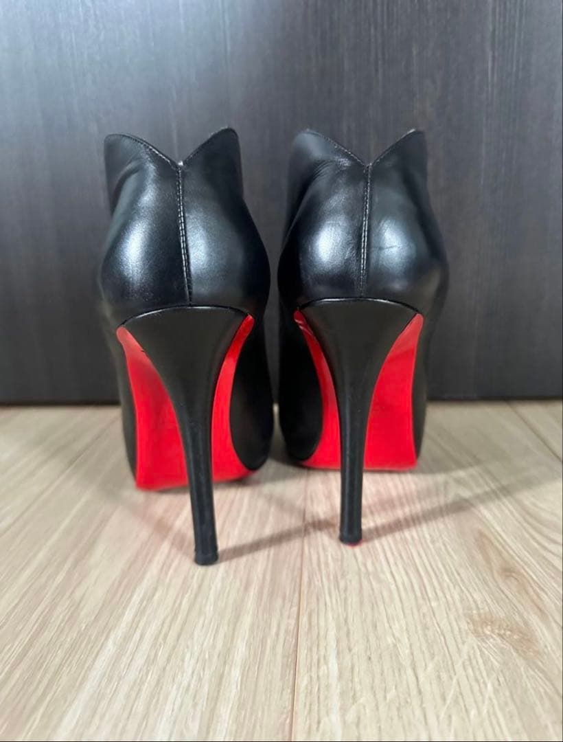 Christian Louboutin 黒 レザー オープントゥ ブーツ