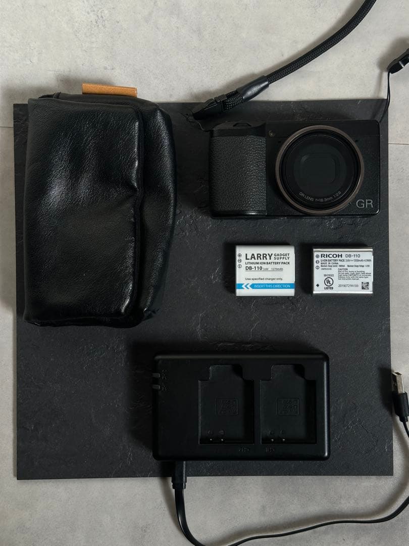 RICOH GRIIIコンパクトデジタルカメラ