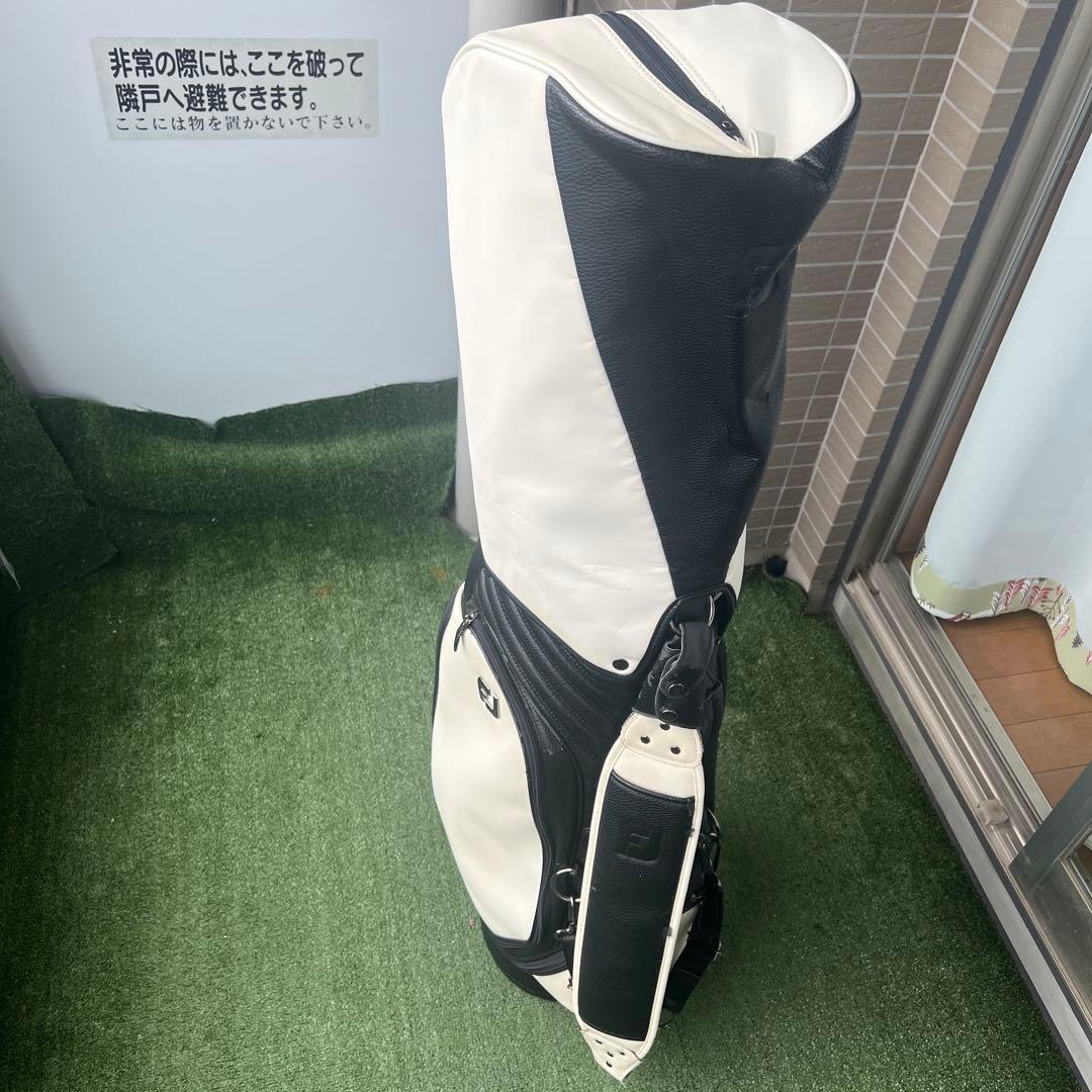 FJ ゴルフバッグ 黒/白（フード有）