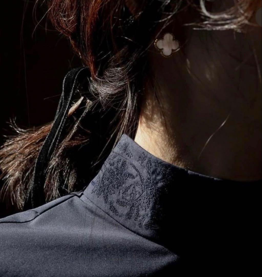 deres blooming embroidery blouse ネイビー　刺繍