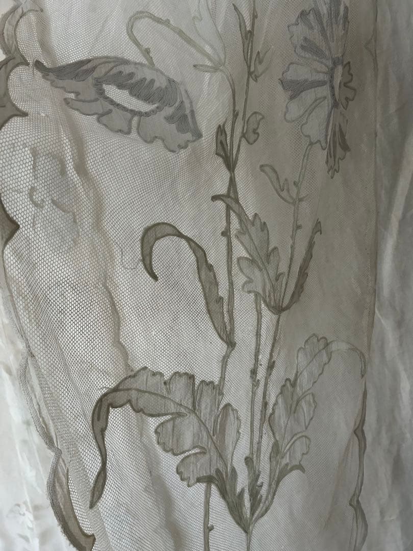フランスアンティーク花柄刺繍チュールカーテン2枚セット